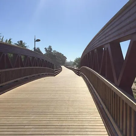 Διαμέρισμα First Line