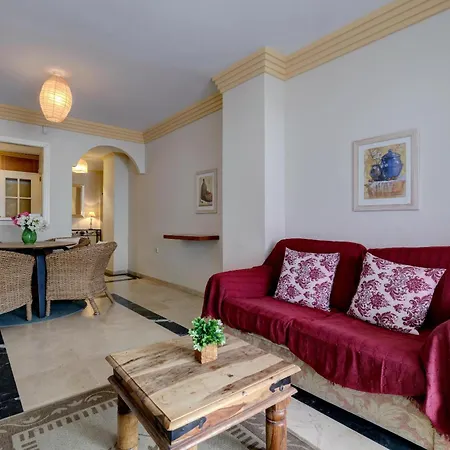 First Line Apartman Marbella